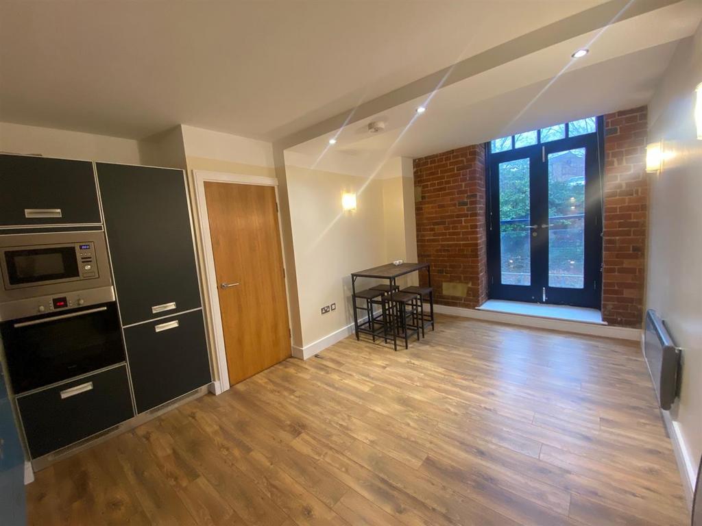 LIVING KITCHEN 1.jpg