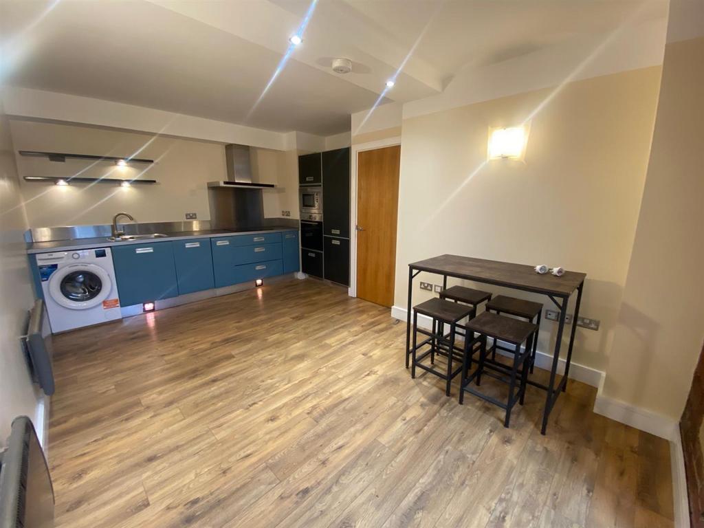 LIVING KITCHEN.jpg