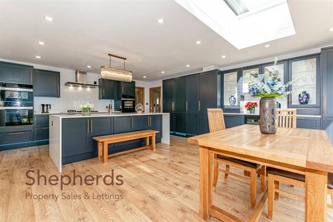 4 bedroom detached house for sale, Long Grove Close, Broxbourne EN10