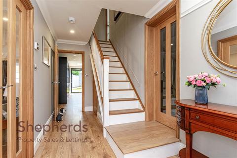 4 bedroom detached house for sale, Long Grove Close, Broxbourne EN10