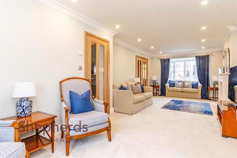 4 bedroom detached house for sale, Long Grove Close, Broxbourne EN10