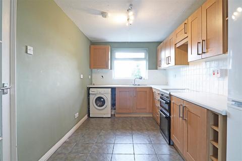 2 bedroom flat for sale, Ridgeway Road, Redhill