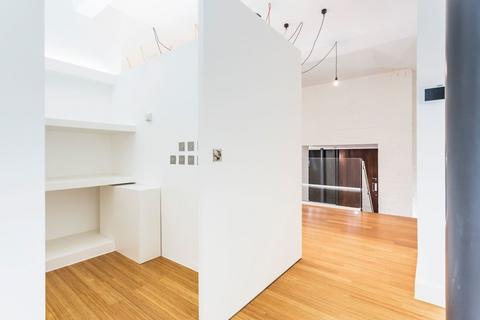 2 bedroom apartment to rent, Block A, 27 Green Walk, SE1