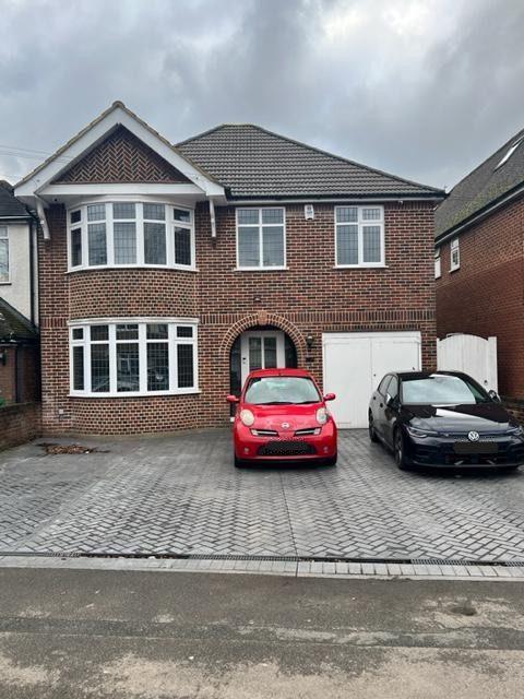 Three bed detached house to rent Quaves Road, Slo