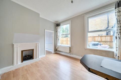 undefined, Mitcham Park, Mitcham CR4