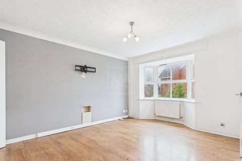 3 bedroom semi-detached house for sale, Mossdale Close, Great Sankey, WA5