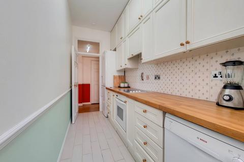 2 bedroom flat to rent, Collingham Gardens, Earls Court, London, SW5