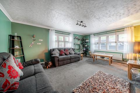 3 bedroom detached bungalow for sale, Tattershall Bridge Road, Tattershall Bridge, Lincoln, Lincolnshire, LN4