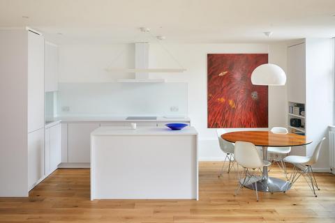 2 bedroom apartment for sale, Lower Square, Isleworth, TW7