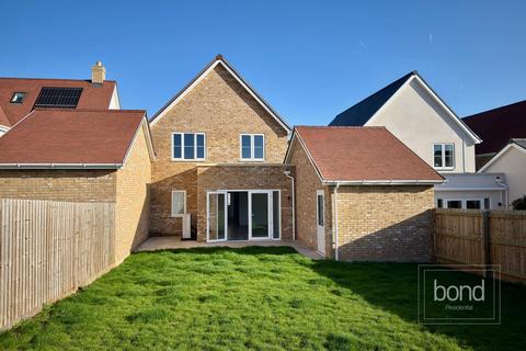 3 bedroom detached house for sale, Windermere Way, Rettendon Common CM3