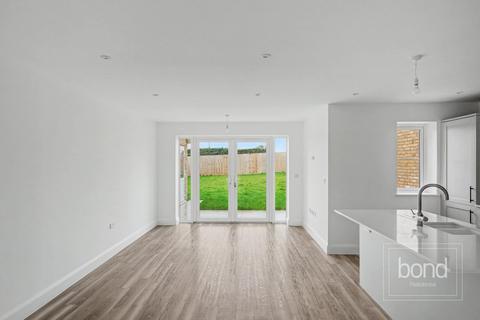 3 bedroom detached house for sale, Windermere Way, Rettendon Common CM3