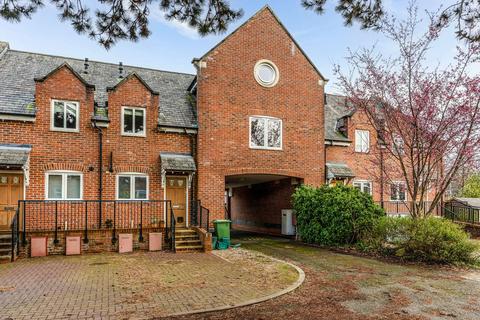 undefined, College Gate, Cheltenham GL53