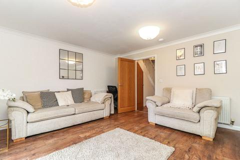 3 bedroom terraced house for sale, Great Elms Road, Hemel Hempstead, HP3