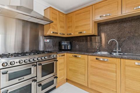 undefined, Caister Close, Stevenage SG1