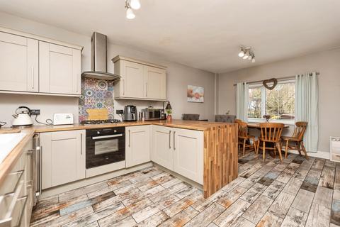 3 bedroom terraced house for sale, St. Thomas Road, Pontefract WF7