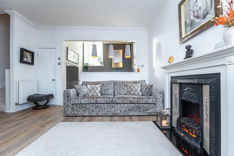 2 bedroom townhouse for sale, Rembrandt Court, Swansea