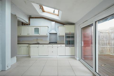 undefined, Riverview Grove, Chiswick, W4