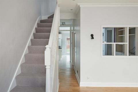 undefined, Riverview Grove, Chiswick, W4