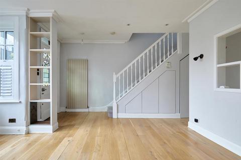 undefined, Riverview Grove, Chiswick, W4