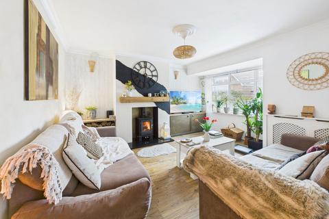 4 bedroom semi-detached house for sale, Willow Dene, Halstead CO9