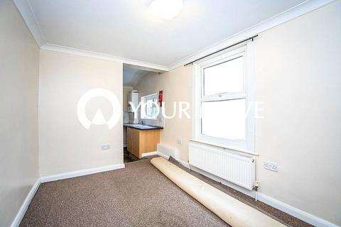 5 bedroom terraced house for sale, Nelson Road, Kent ME7