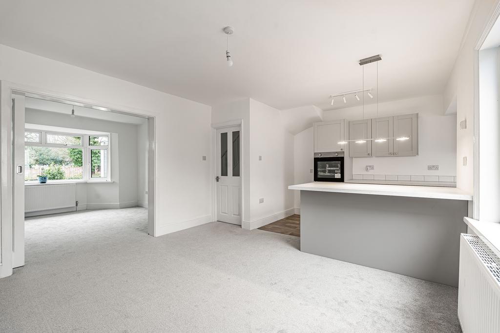 32 Kitchen Dining Room