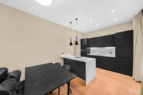 3 bedroom flat to rent, Zinc Street Sugar House Island E15