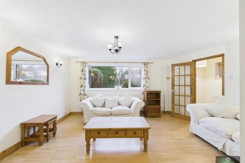 undefined, Burns Road, Crawley RH10