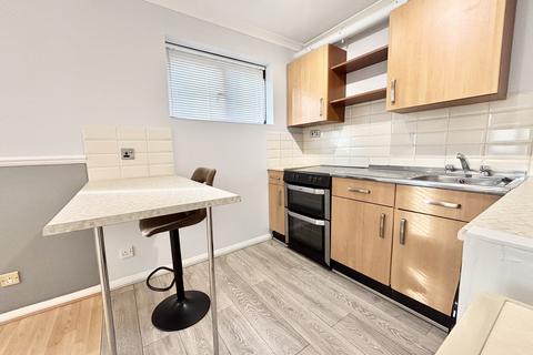 1 bedroom apartment to rent, Wellington Road, North Weald, CM16