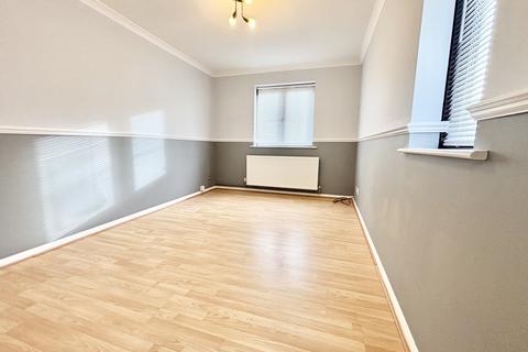 1 bedroom apartment to rent, Wellington Road, North Weald, CM16