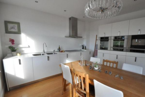 undefined, Nuns Road, CH1