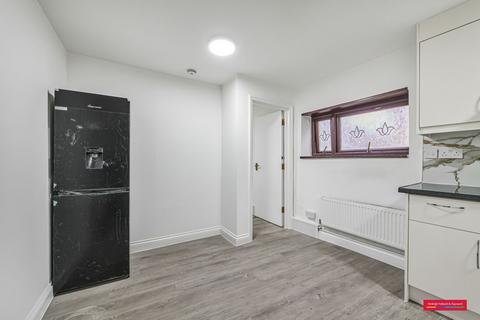 2 bedroom flat to rent, Peckham Rye, Peckham, London, SE15