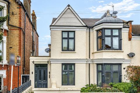 1 bedroom apartment for sale, Canonbie Road, London