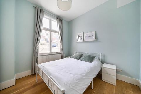 1 bedroom apartment for sale, Canonbie Road, London