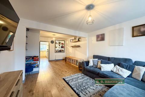 undefined, Wraysbury, Berkshire