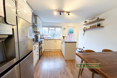 undefined, Wraysbury, Berkshire