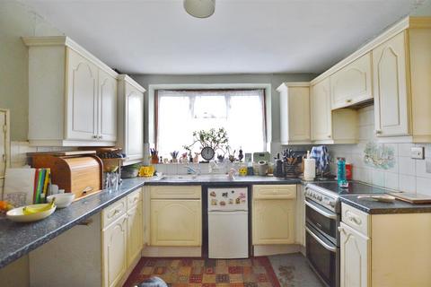3 bedroom house for sale, Moreton Way, Slough