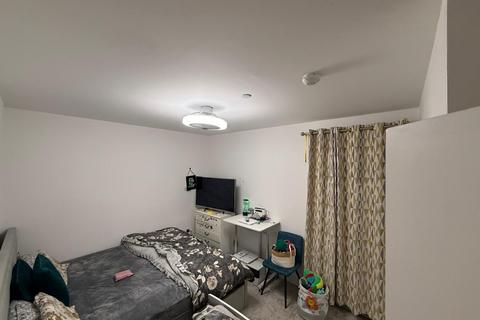 undefined, 4 keilder close, keilder close, Chigwell, IG6