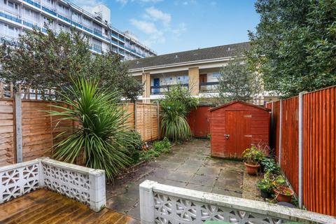 undefined, Bradstock Road, Hackney