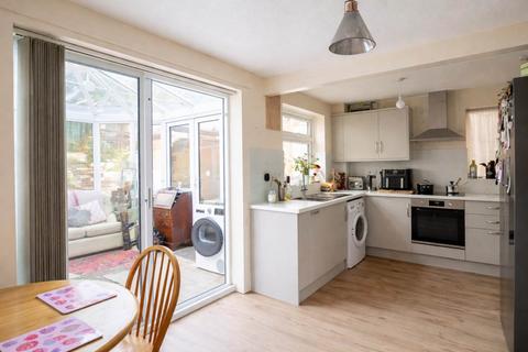 3 bedroom detached house for sale, Challow Drive, Milton Hillside - Detached Blank Canvas Family Home