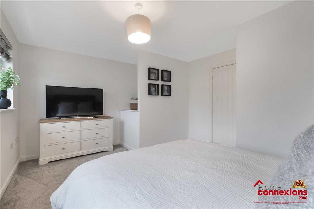 Bedroom One (2)