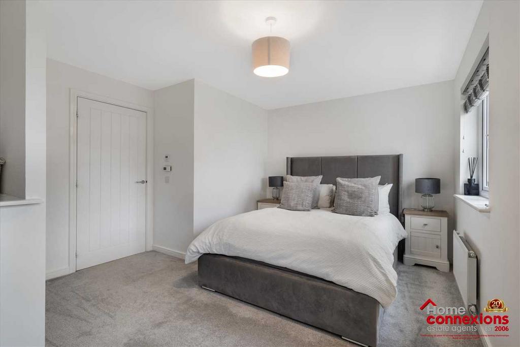 Bedroom One (3)