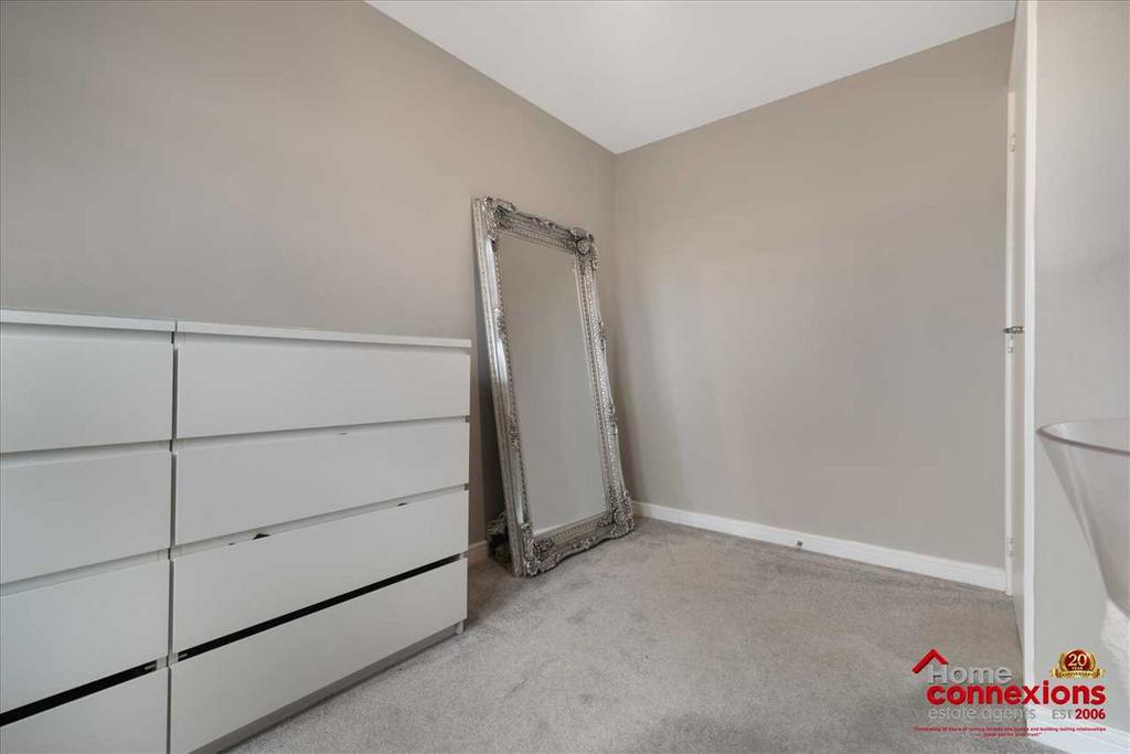 Bedroom Two (2)
