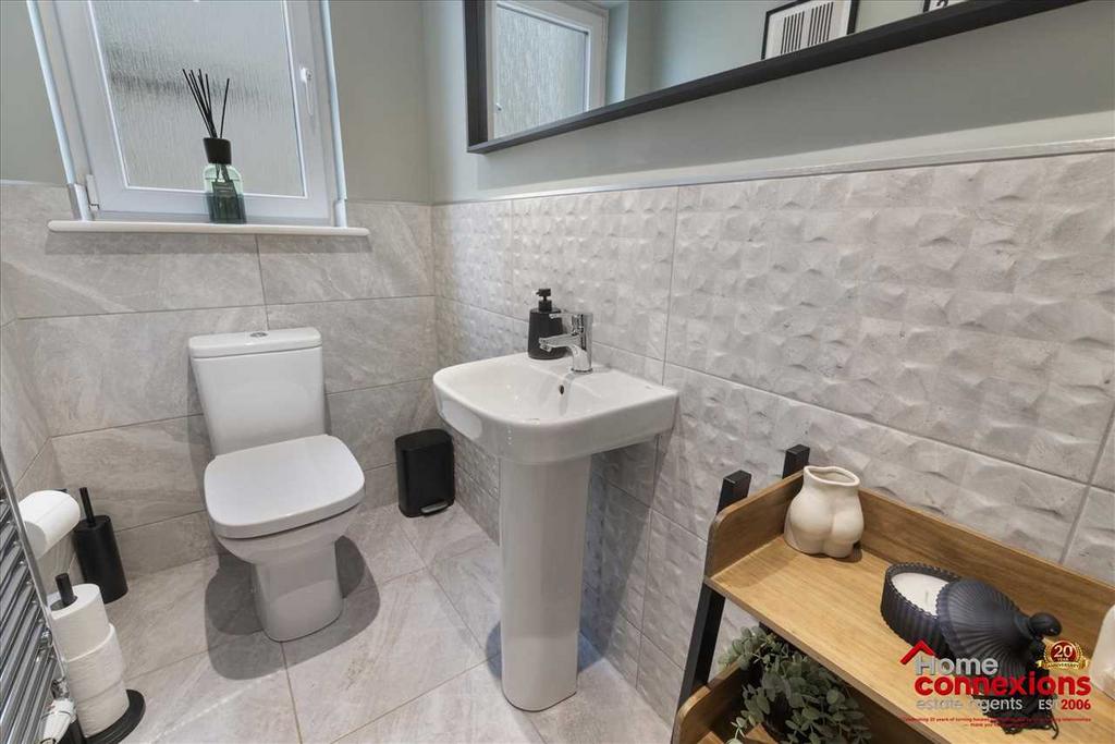 Lower Level WC