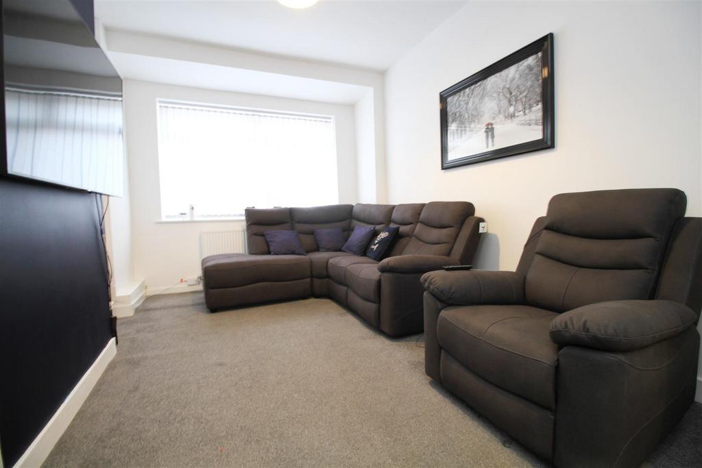 Lounge..jpg
