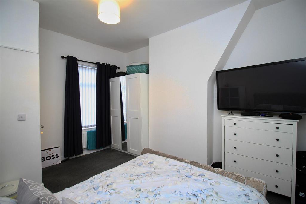 Bedroom one..jpg