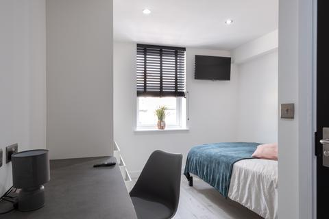 1 bedroom terraced house to rent, at Lincoln, 74, Carholme Road LN1
