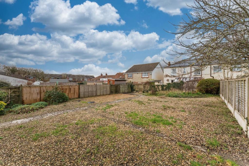 16 Wemberham Crescent 59.jpeg