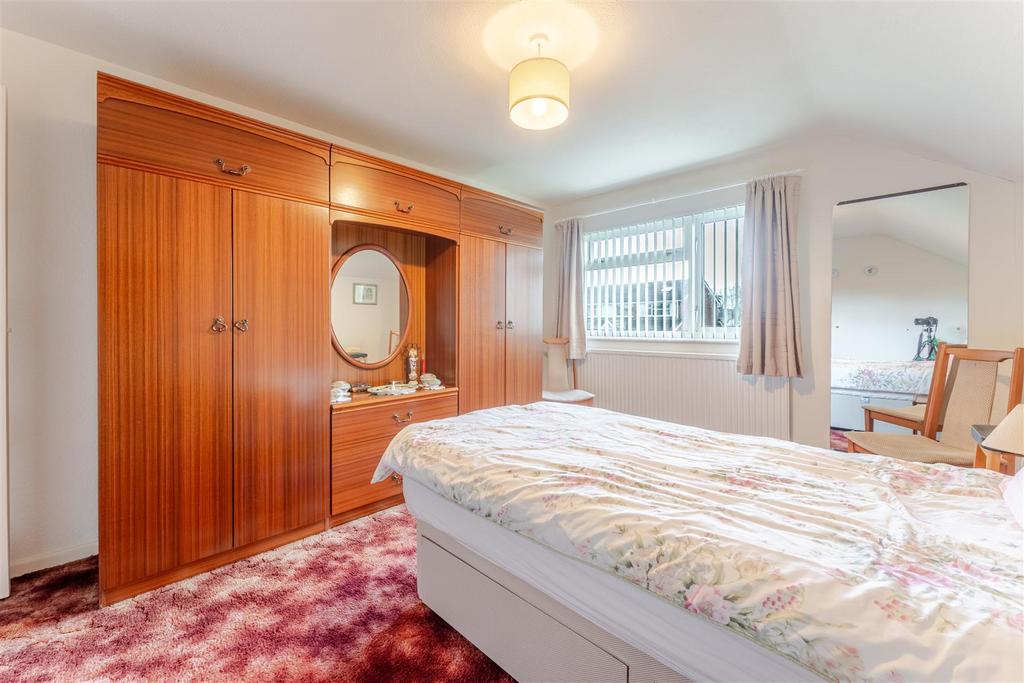 16 Wemberham Crescent 48.jpg