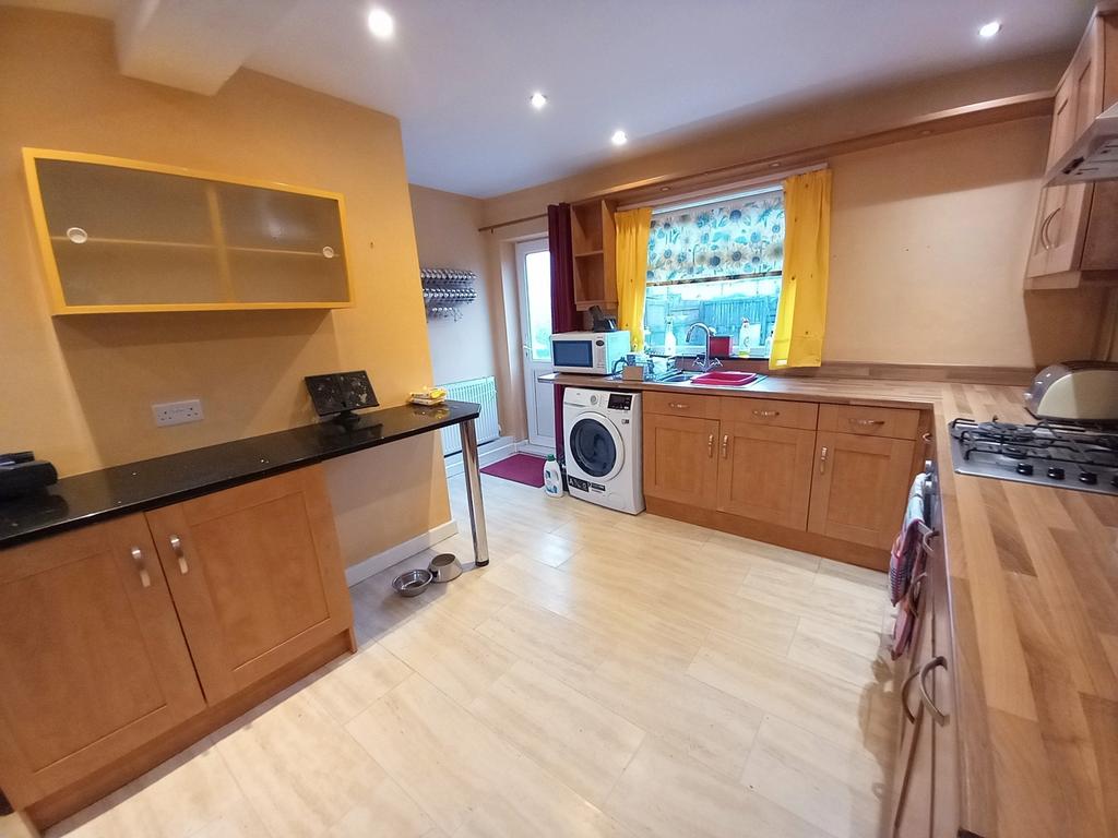Dining kitchen